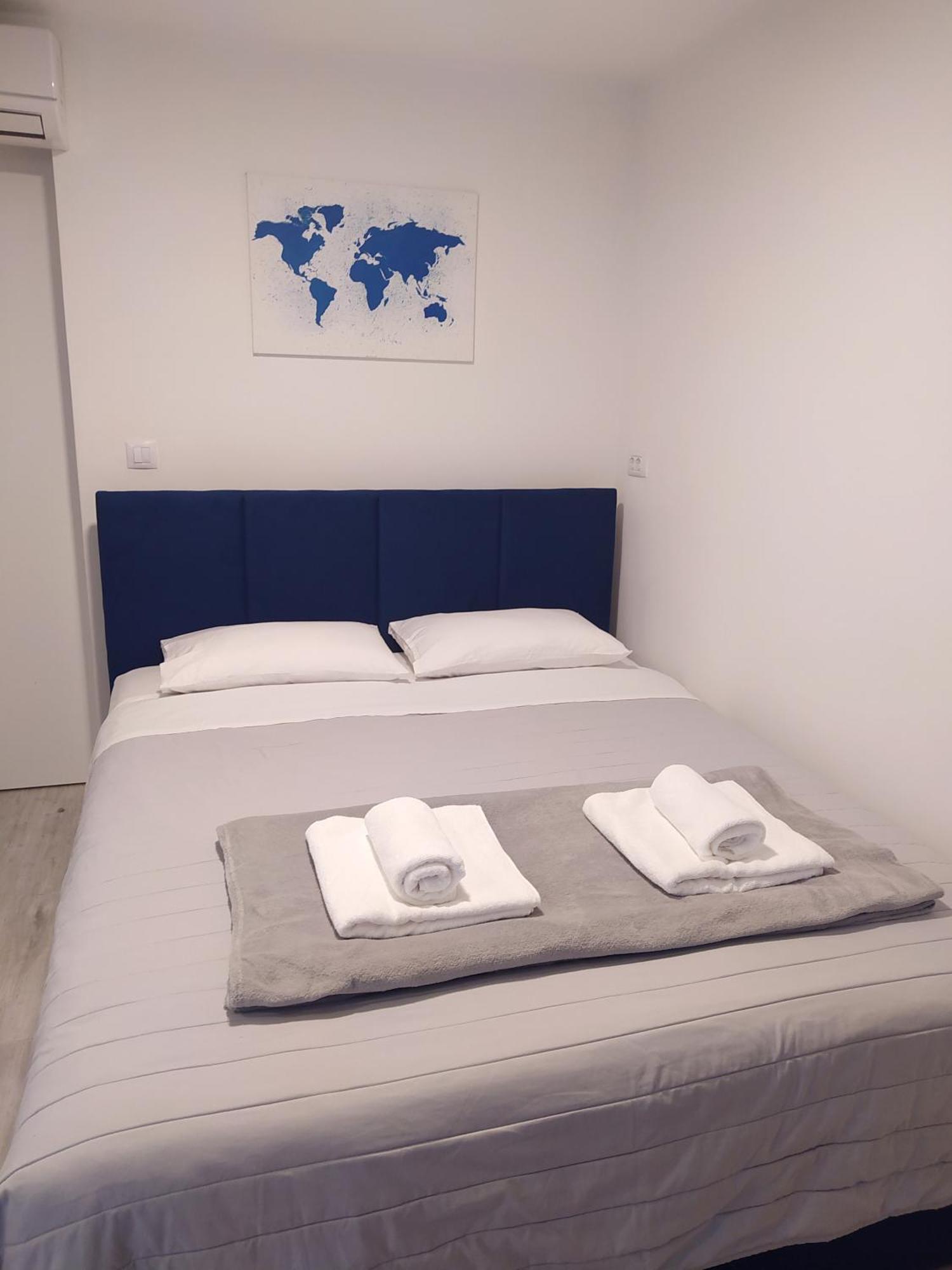 Apartament Libero *